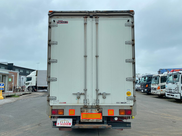 いすゞフォワードアルミウイング増トン（6t・8t）[写真11]