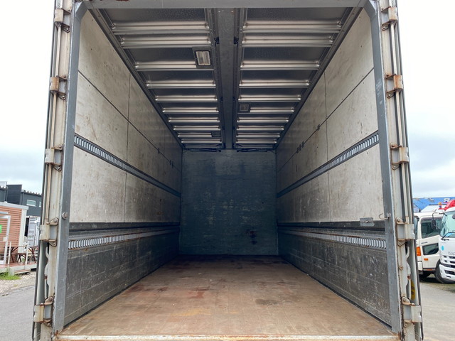 いすゞフォワードアルミウイング増トン（6t・8t）[写真13]