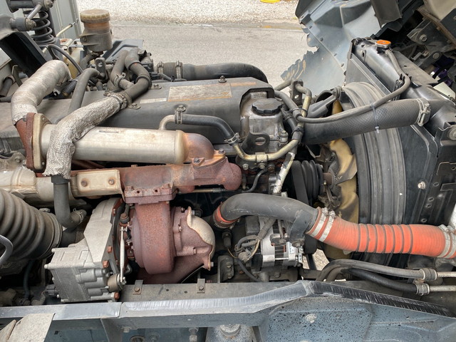 いすゞフォワードアルミウイング増トン（6t・8t）[写真28]