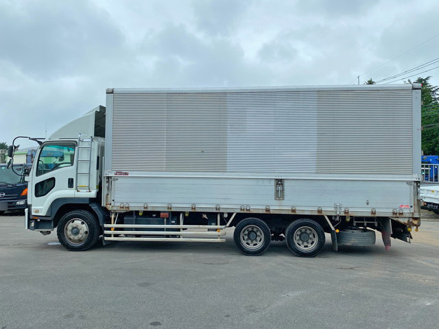 いすゞフォワードアルミウイング増トン（6t・8t）[写真05]