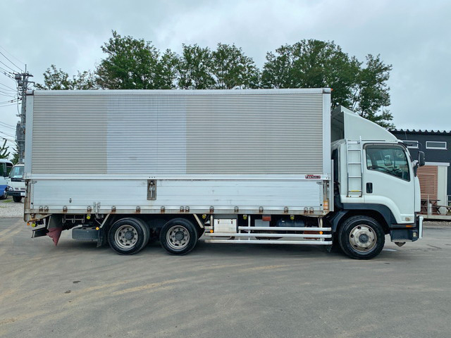 いすゞフォワードアルミウイング増トン（6t・8t）[写真07]