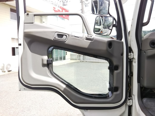 三菱ふそうファイター幌車増トン（6t・8t）[写真25]