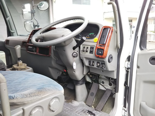 三菱ふそうファイター幌車増トン（6t・8t）[写真32]