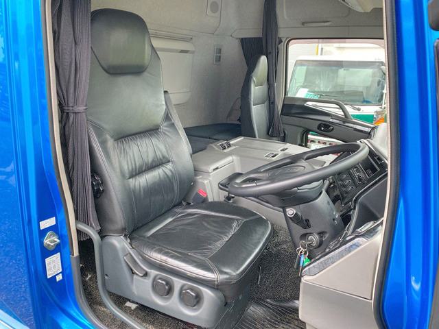 三菱ふそうスーパーグレートアルミウイング大型（10t）[写真31]