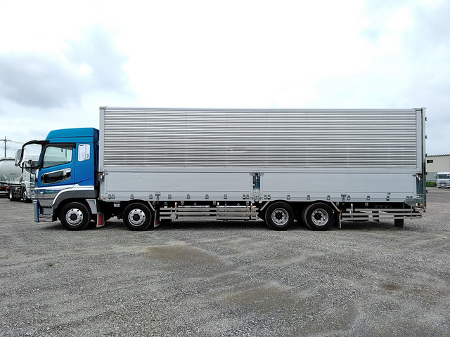 三菱ふそうスーパーグレートアルミウイング大型（10t）[写真05]