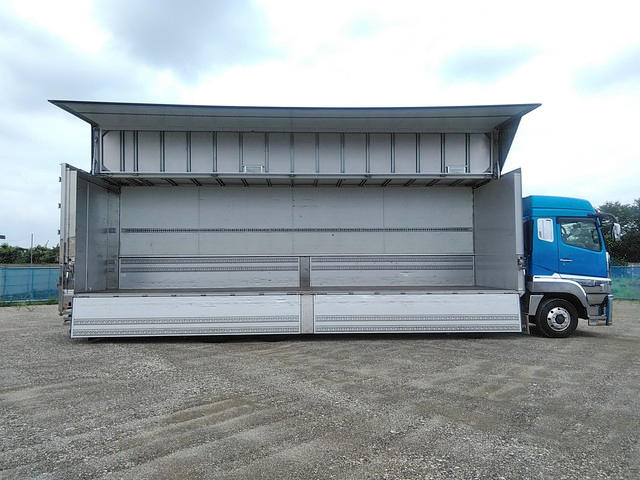 三菱ふそうスーパーグレートアルミウイング大型（10t）[写真08]