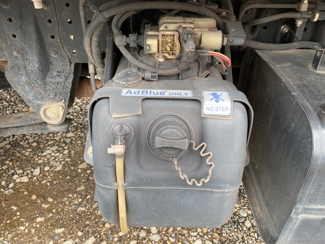 三菱ふそうキャンター平ボディ小型（2t・3t）[写真17]