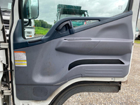 三菱ふそうキャンター平ボディ小型（2t・3t）[写真28]