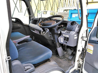三菱ふそうキャンター平ボディ小型（2t・3t）[写真30]