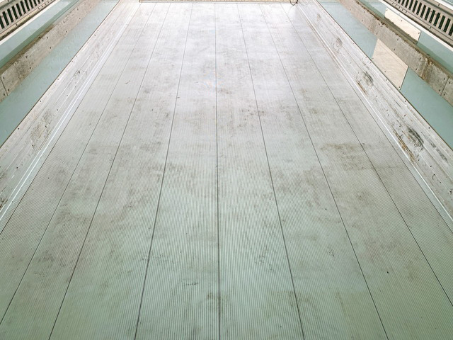 いすゞフォワードパネルバン中型（4t）[写真18]