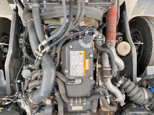 いすゞフォワードパネルバン中型（4t）[写真28]