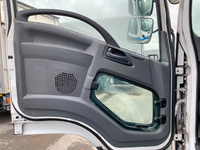 いすゞフォワードパネルバン中型（4t）[写真30]