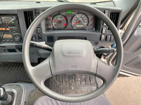 いすゞフォワードパネルバン中型（4t）[写真37]