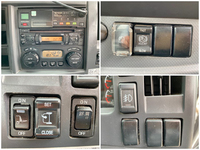 いすゞフォワードパネルバン中型（4t）[写真39]