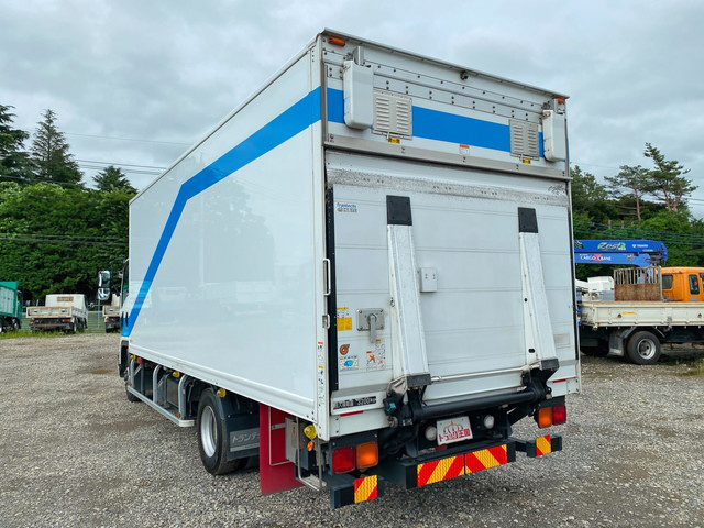 いすゞフォワードパネルバン中型（4t）[写真04]