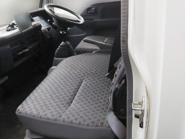 いすゞエルフ平ボディ小型（2t・3t）[写真24]