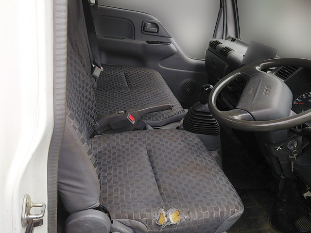 いすゞエルフ平ボディ小型（2t・3t）[写真25]