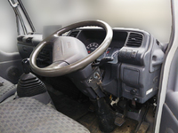 いすゞエルフ平ボディ小型（2t・3t）[写真27]