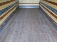 UDトラックスコンドルアルミバン中型（4t）[写真10]