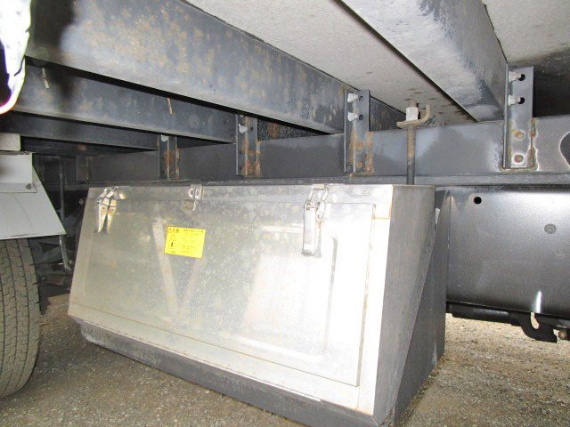 UDトラックスコンドルアルミバン中型（4t）[写真21]