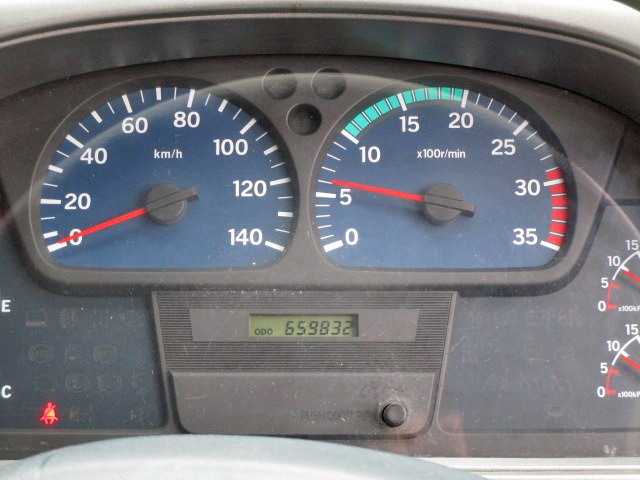 UDトラックスコンドルアルミバン中型（4t）[写真35]