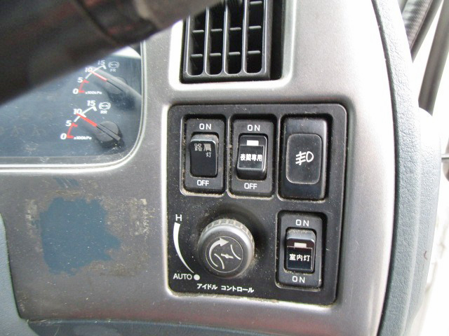 UDトラックスコンドルアルミバン中型（4t）[写真37]