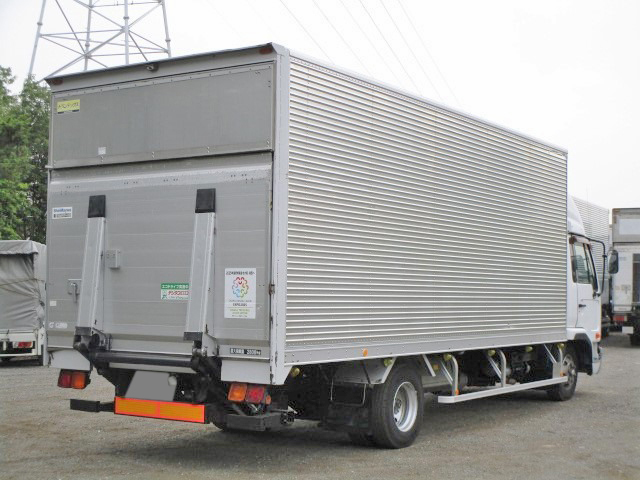 UDトラックスコンドルアルミバン中型（4t）[写真04]