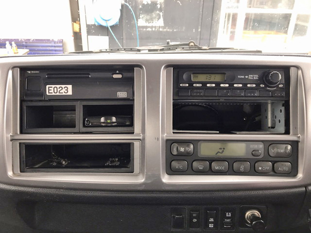 日野レンジャーアルミウイング増トン（6t・8t）[写真38]