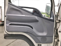 三菱ふそうキャンターアルミバン小型（2t・3t）[写真27]