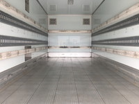 いすゞフォワードパネルバン中型（4t）[写真10]