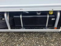 いすゞフォワードパネルバン中型（4t）[写真17]