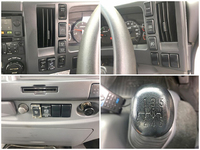 いすゞフォワードパネルバン中型（4t）[写真34]