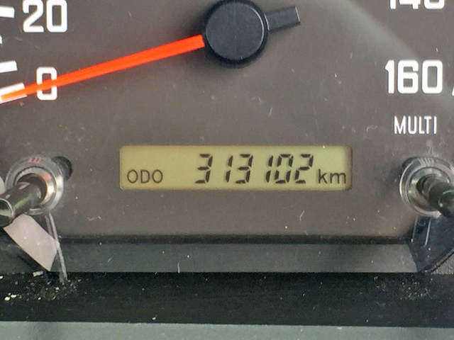 いすゞフォワードパネルバン中型（4t）[写真37]