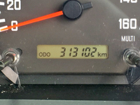 いすゞフォワードパネルバン中型（4t）[写真37]