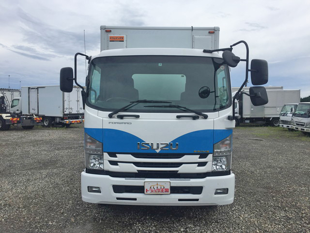 いすゞフォワードパネルバン中型（4t）[写真07]