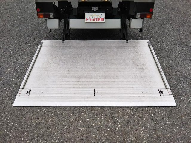 三菱ふそうキャンター冷凍車（冷蔵車）小型（2t・3t）[写真11]