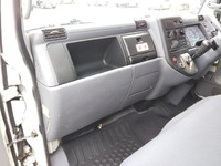 三菱ふそうキャンター冷凍車（冷蔵車）小型（2t・3t）[写真34]