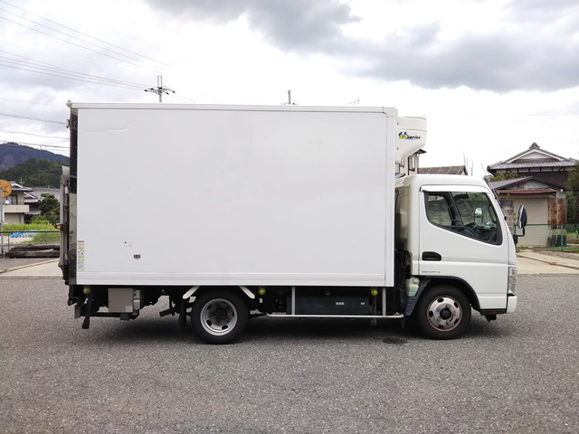 三菱ふそうキャンター冷凍車（冷蔵車）小型（2t・3t）[写真06]