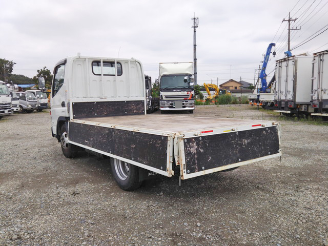 三菱ふそうキャンター平ボディ小型（2t・3t）[写真14]