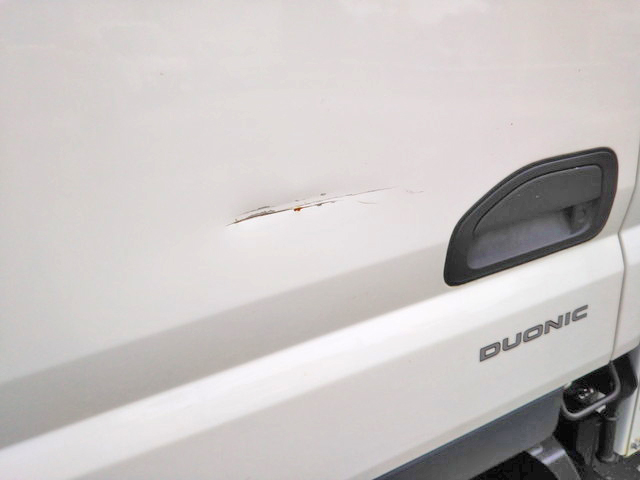 三菱ふそうキャンター平ボディ小型（2t・3t）[写真18]