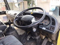 いすゞフォワードアルミブロック増トン（6t・8t）[写真29]