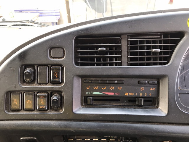 いすゞフォワードアルミブロック増トン（6t・8t）[写真30]