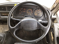 いすゞフォワードアルミブロック増トン（6t・8t）[写真33]