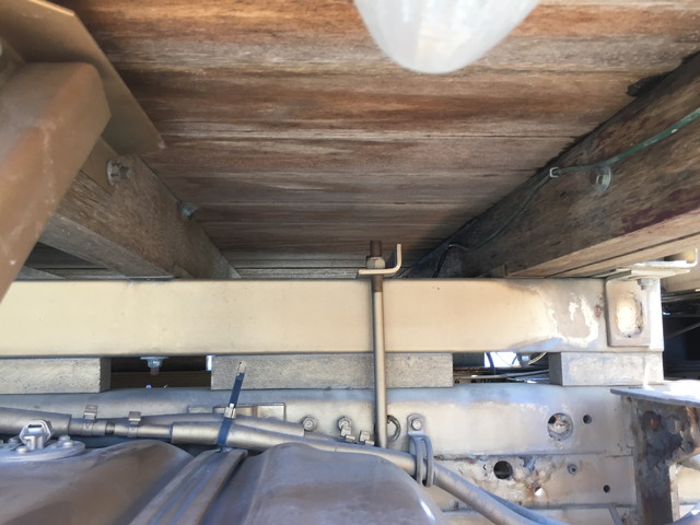 いすゞエルフユニック4段小型（2t・3t）[写真19]