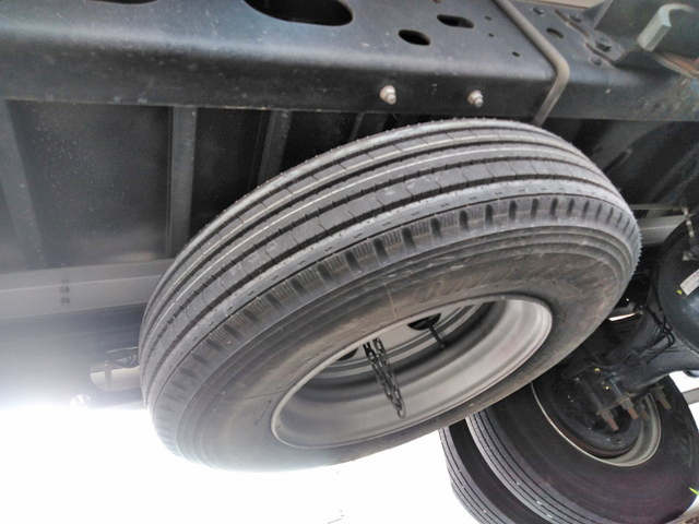 いすゞフォワードアルミウイング中型（4t）[写真19]