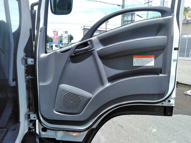 いすゞフォワードアルミウイング中型（4t）[写真28]