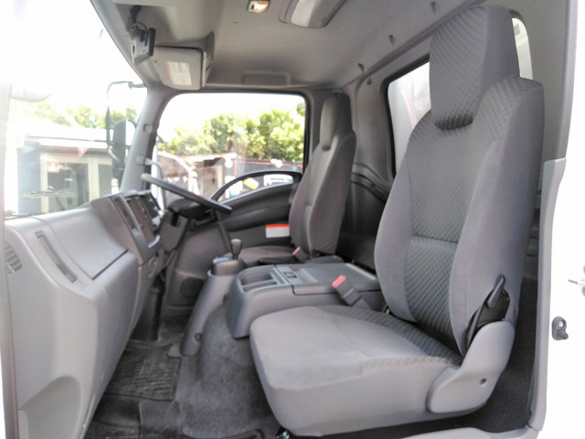 いすゞフォワードアルミウイング中型（4t）[写真29]