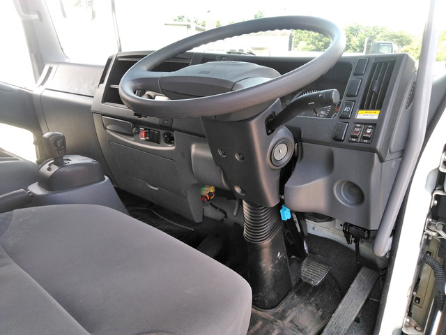 いすゞフォワードアルミウイング中型（4t）[写真32]