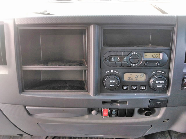 いすゞフォワードアルミウイング中型（4t）[写真34]