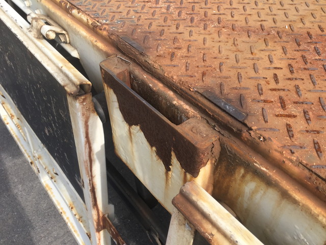 日野デュトロ平ボディ小型（2t・3t）[写真16]